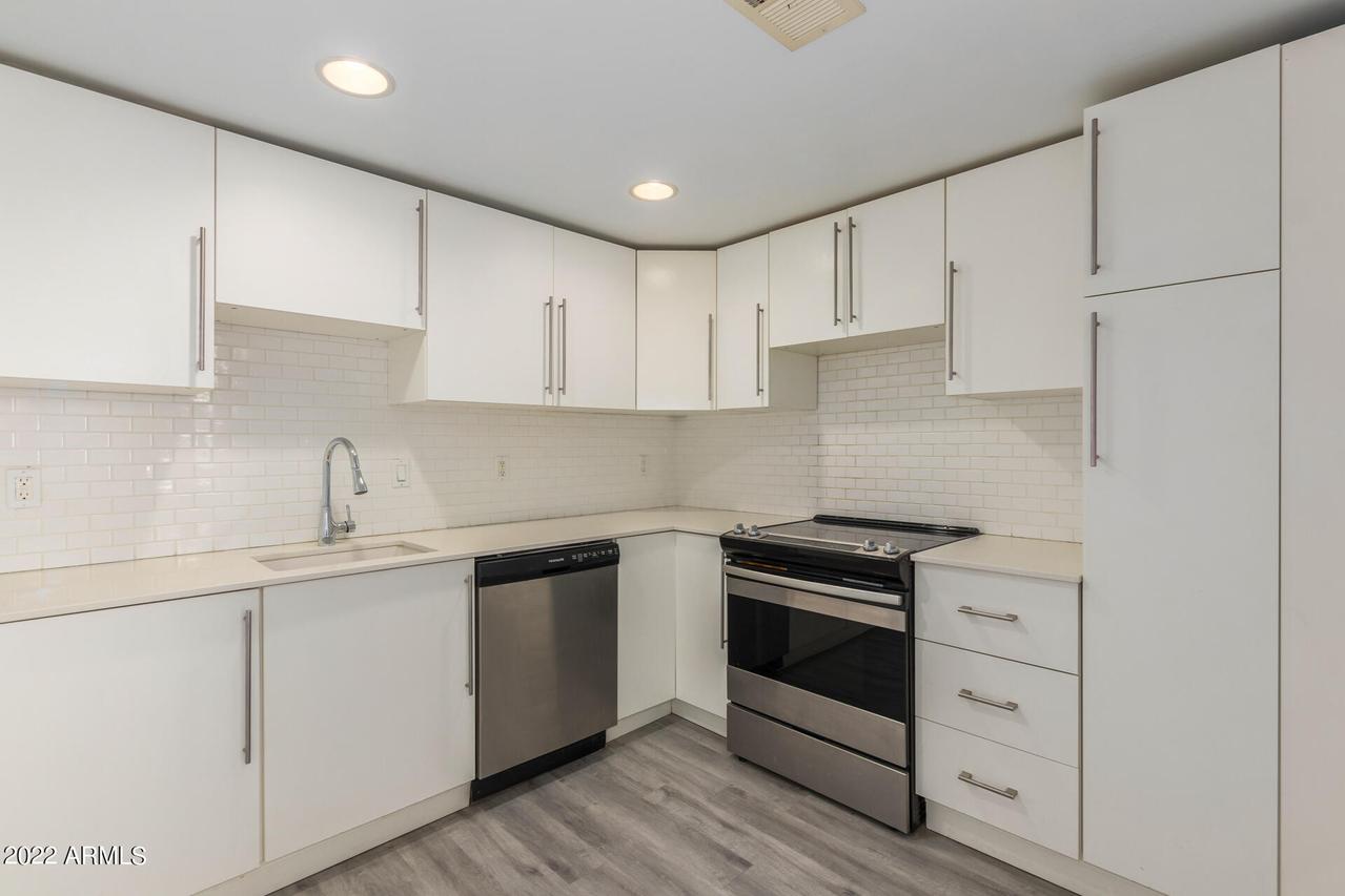 385 W Pierson St. #D2, Phoenix, AZ 85013