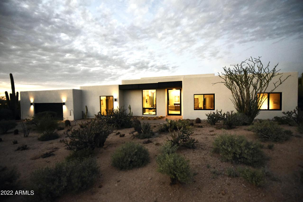 8942 E Stage Coach Pass Rd., Carefree, AZ 85377