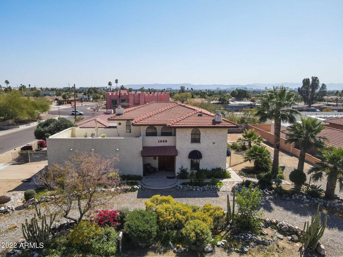 1949 E Cactus Wren Dr., Phoenix, AZ 85020