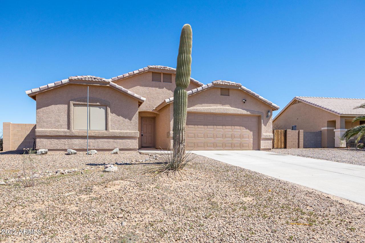 8336 W Santa Cruz Blvd., Arizona City, AZ 85223