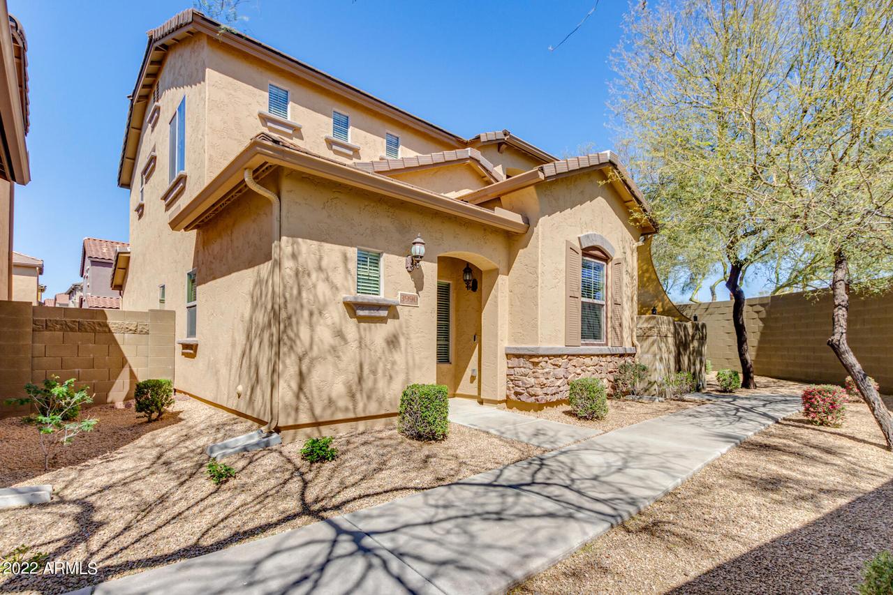 3990 E Cat Balue Dr., Phoenix, AZ 85050