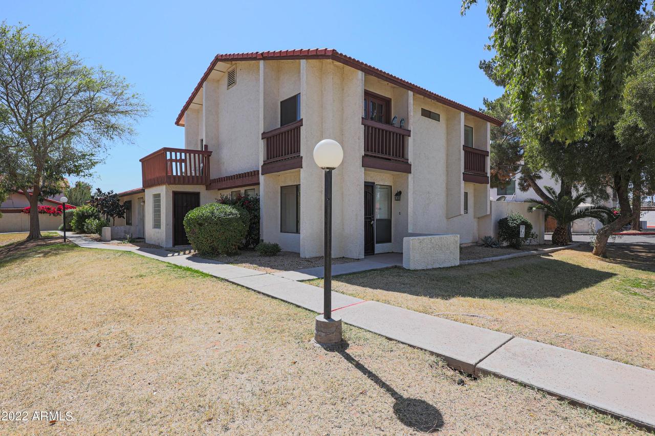 2831 E Waltann Ln. #1, Phoenix, AZ 85032