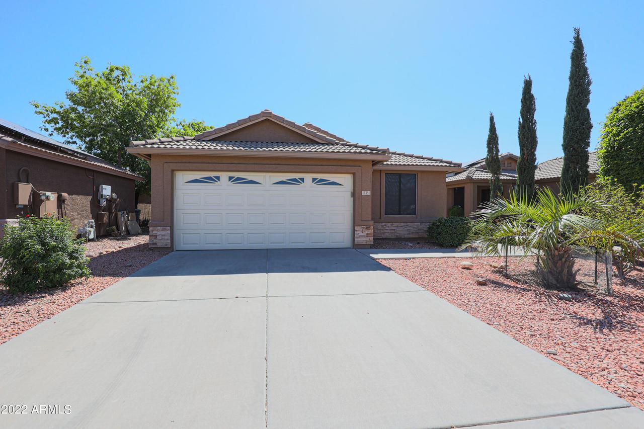 11351 W Crestbrook Dr., Surprise, AZ 85378