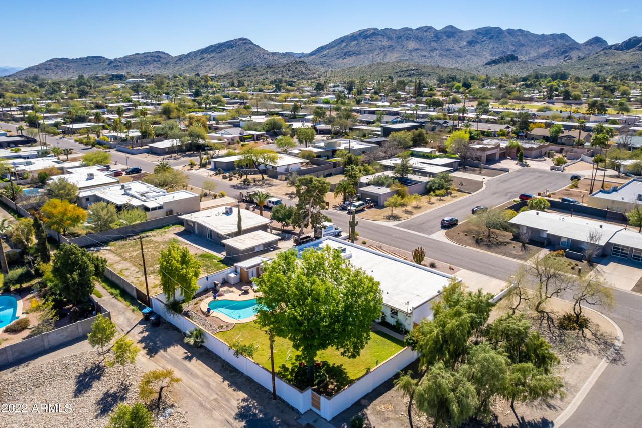 3318 E Onyx Ave., Phoenix, AZ 85028