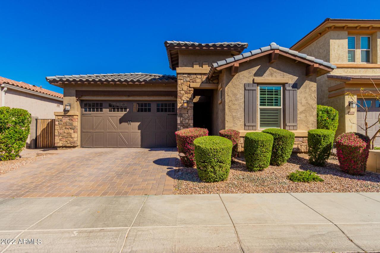 4634 E Navigator Ln., Phoenix, AZ 85050
