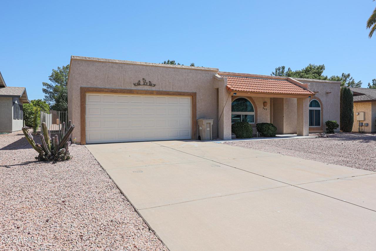 942 Leisure World, Mesa, AZ 85206