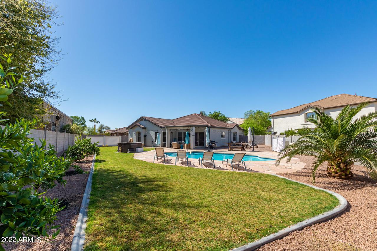 1417 S Cole Dr., Gilbert, AZ 85296