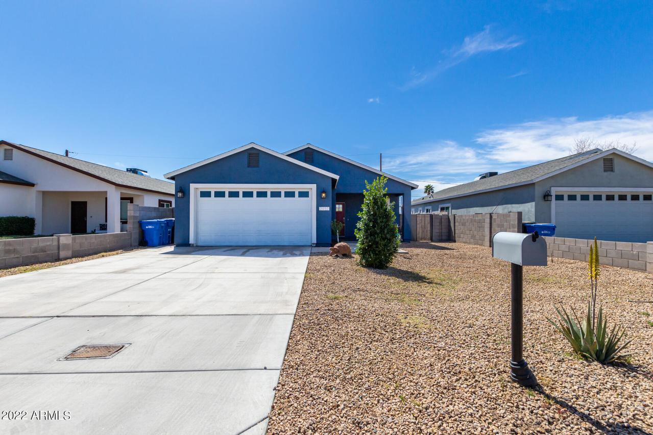 2917 W Cypress St., Phoenix, AZ 85009