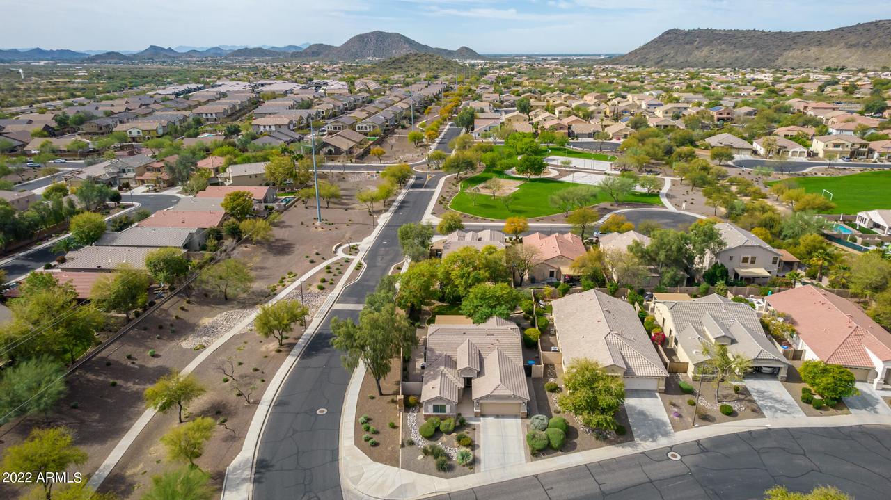 2617 E Charlotte Dr., Phoenix, AZ 85024