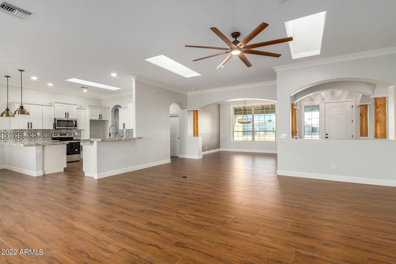 24316 W Morning Vista Ln., Wittmann, AZ 85361
