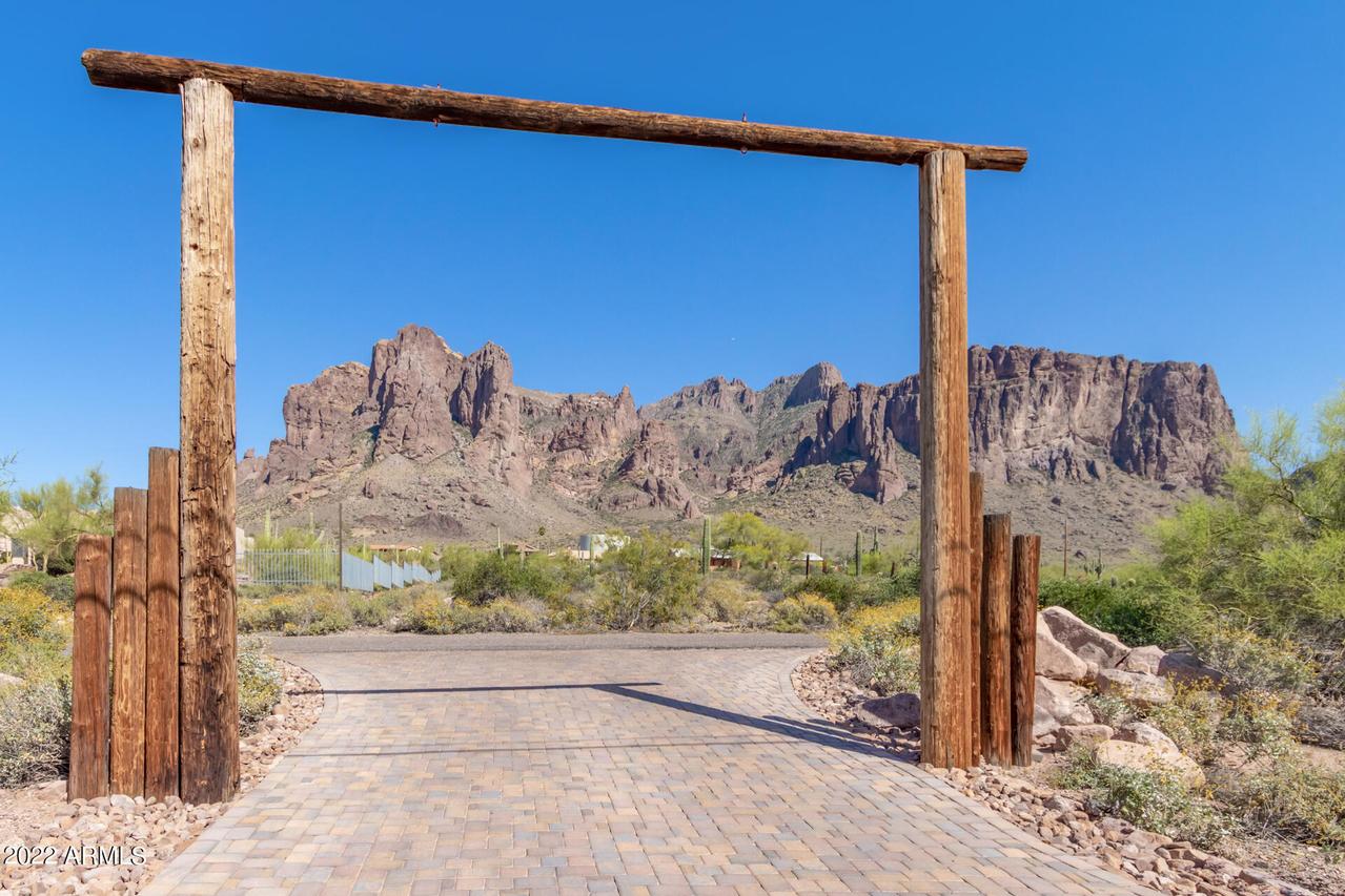 [Address Hidden by Seller], Apache Junction, AZ 85119