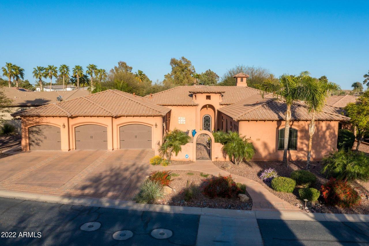 351 N Cloverfield Cir., Litchfield Park, AZ 85340