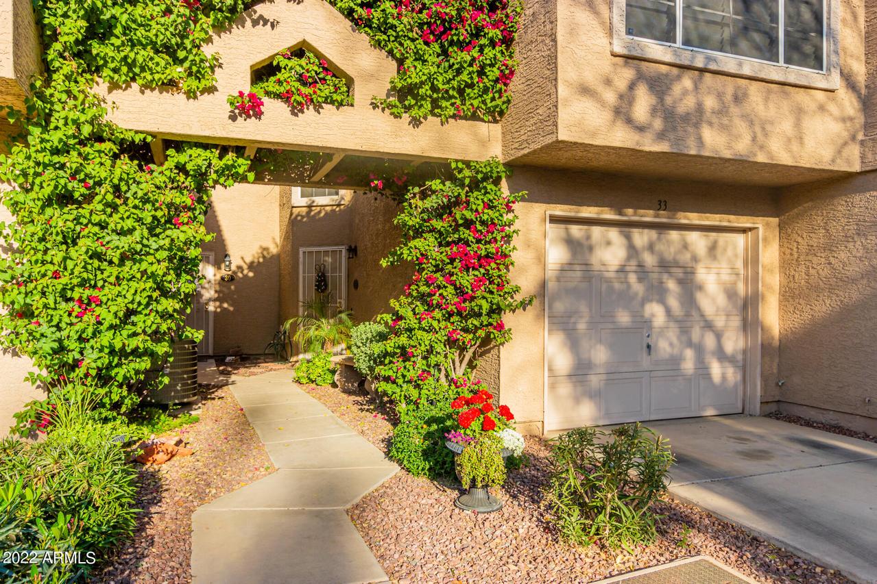 1633 E Lakeside Dr. #33, Gilbert, AZ 85234
