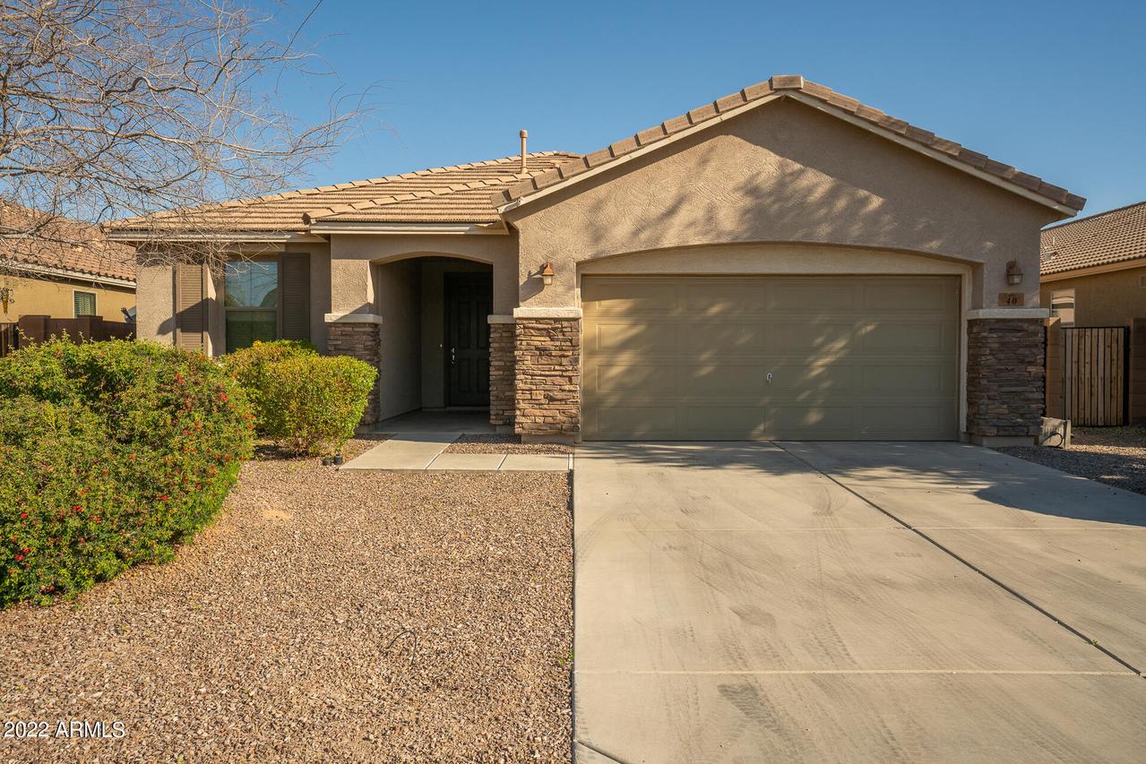 40 W Burkhalter Dr., San Tan Valley, AZ 85143