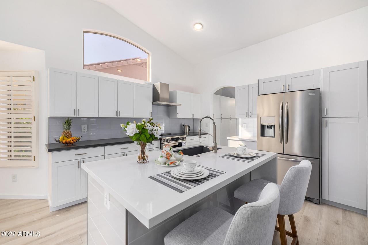 10255 E Carmel Ave., Mesa, AZ 85208