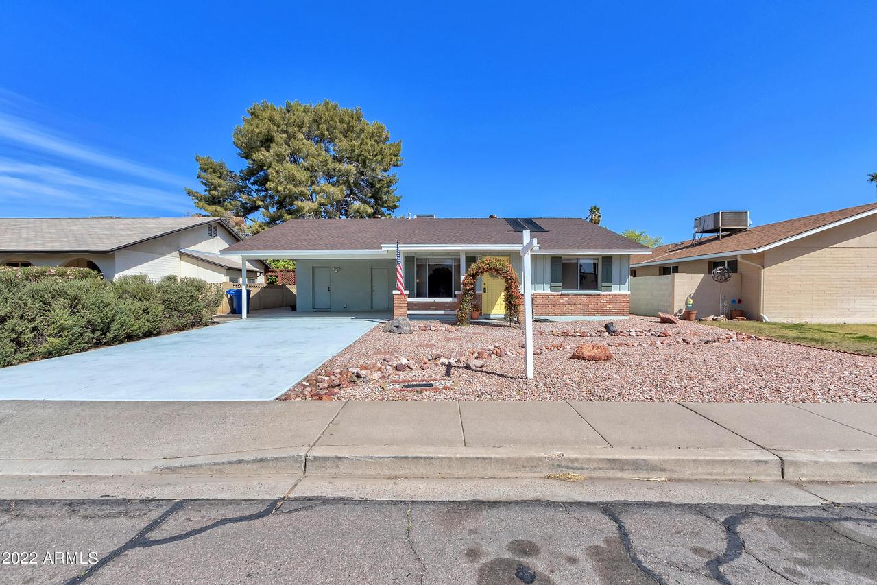 1930 E Oxford Dr., Tempe, AZ 85283