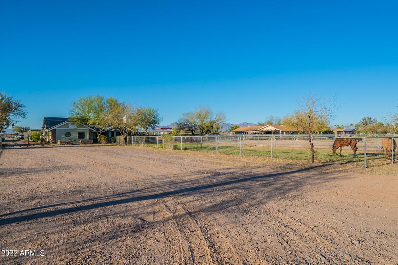 370 E Ranch Rd., San Tan Valley, AZ 85140