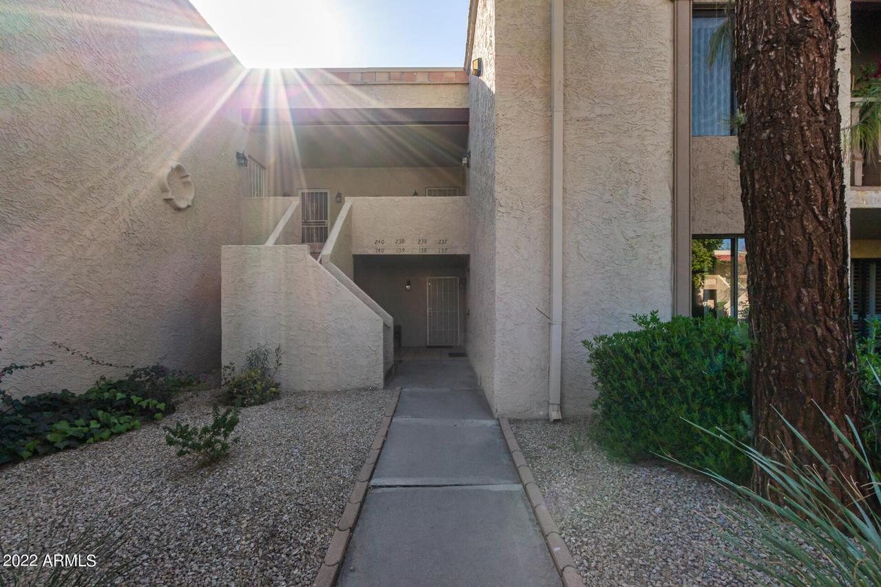 8649 E Royal Palm Rd. #137, Scottsdale, AZ 85258