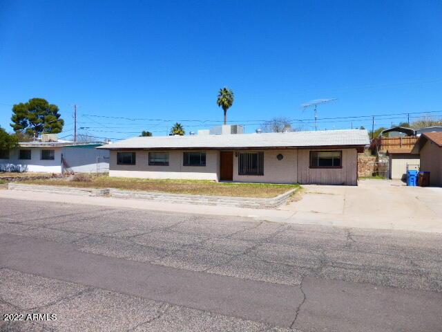 310 W Croydon Rd., Kearny, AZ 85137