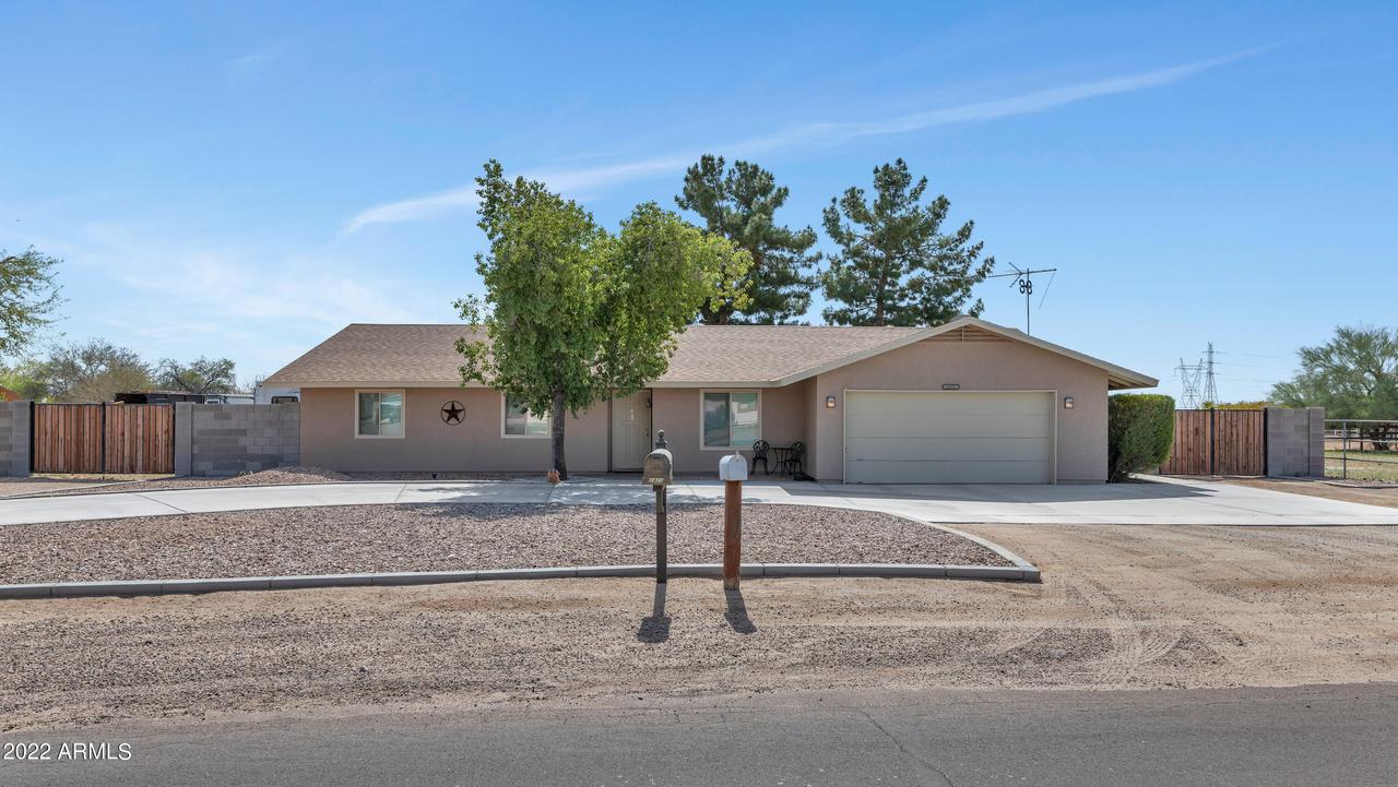 2421 S 221st Ave., Buckeye, AZ 85326
