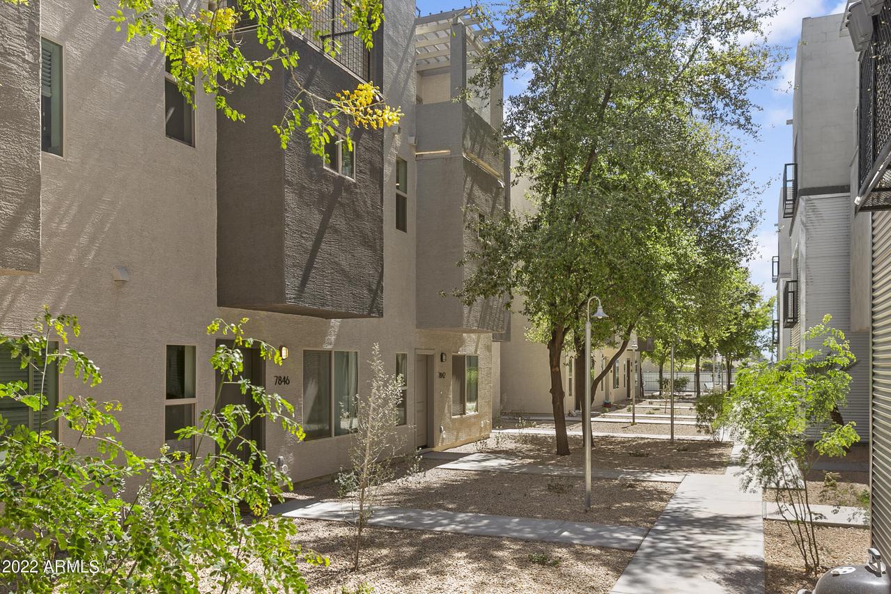 7842 N 20th Glen, Phoenix, AZ 85021