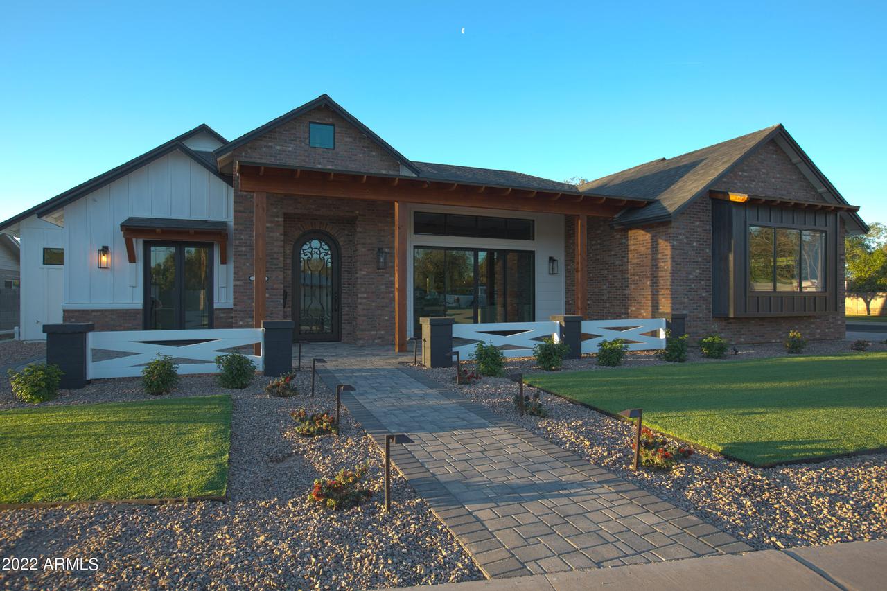 1401 E Georgia Ave., Phoenix, AZ 85014
