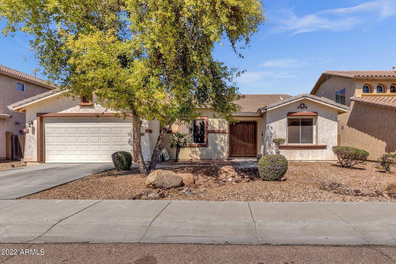 7242 W Donner Dr., Laveen, AZ 85339