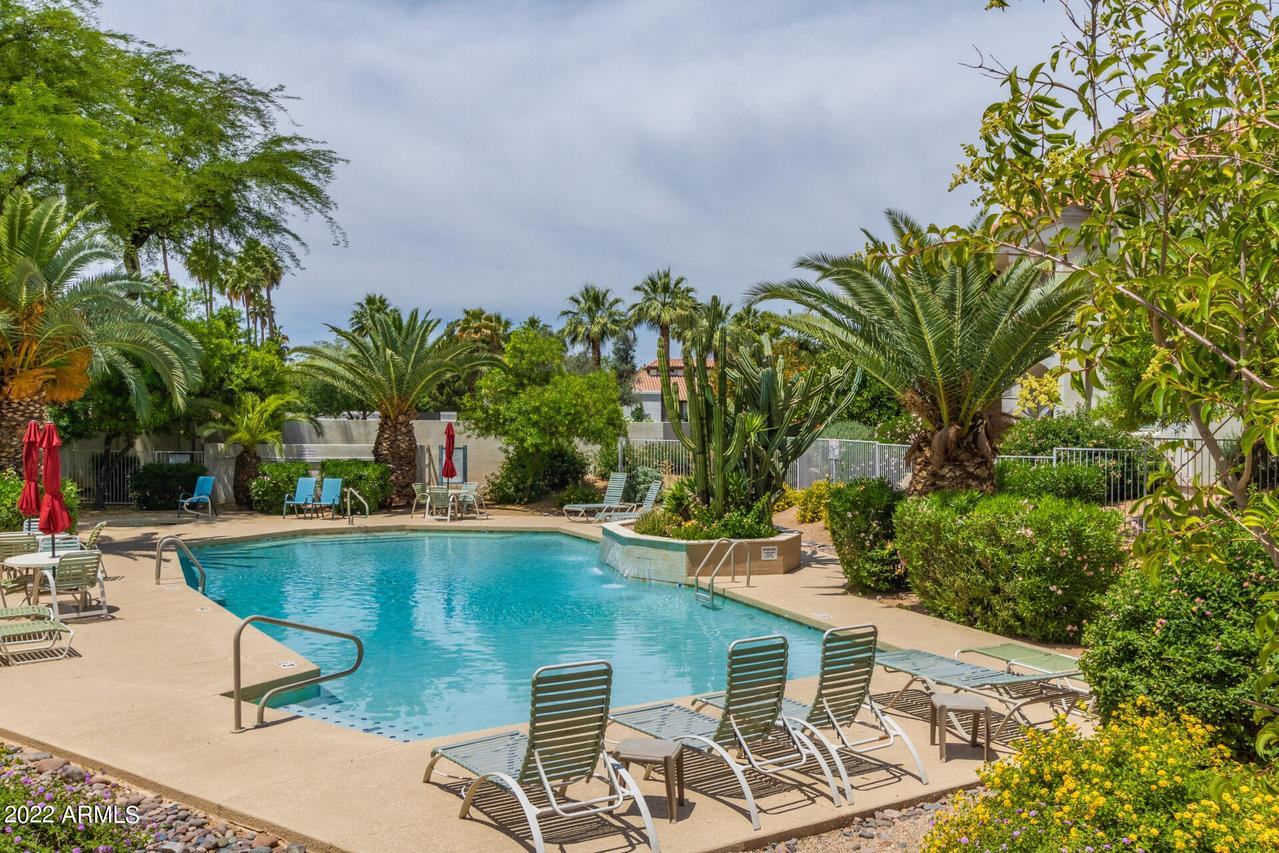 10401 N 52nd St. #117, Paradise Valley, AZ 85253
