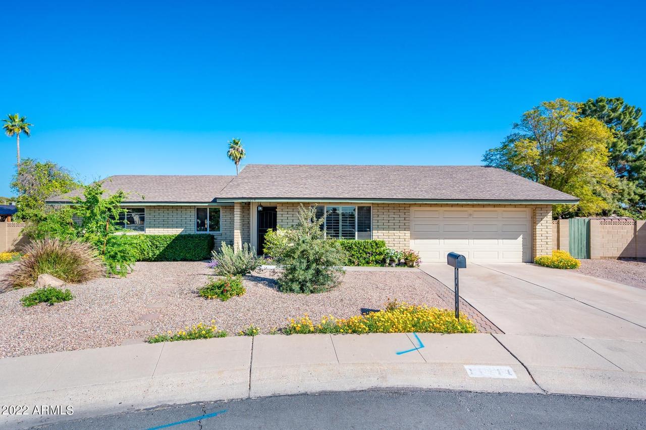 11214 N 36th Dr., Phoenix, AZ 85029