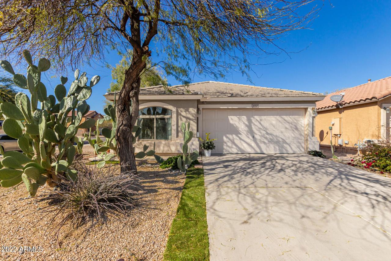 4056 E Aragonite Ln., San Tan Valley, AZ 85143