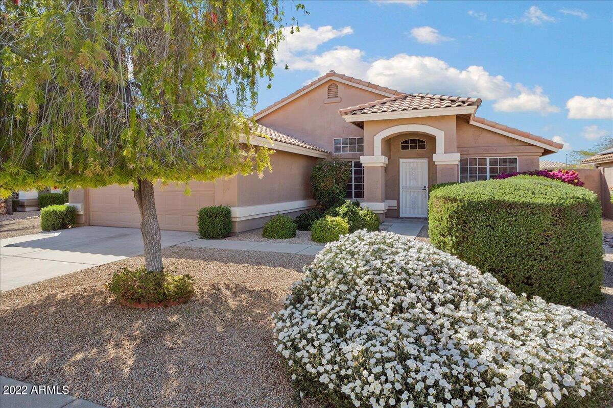 22046 N 73rd Ave., Glendale, AZ 85310