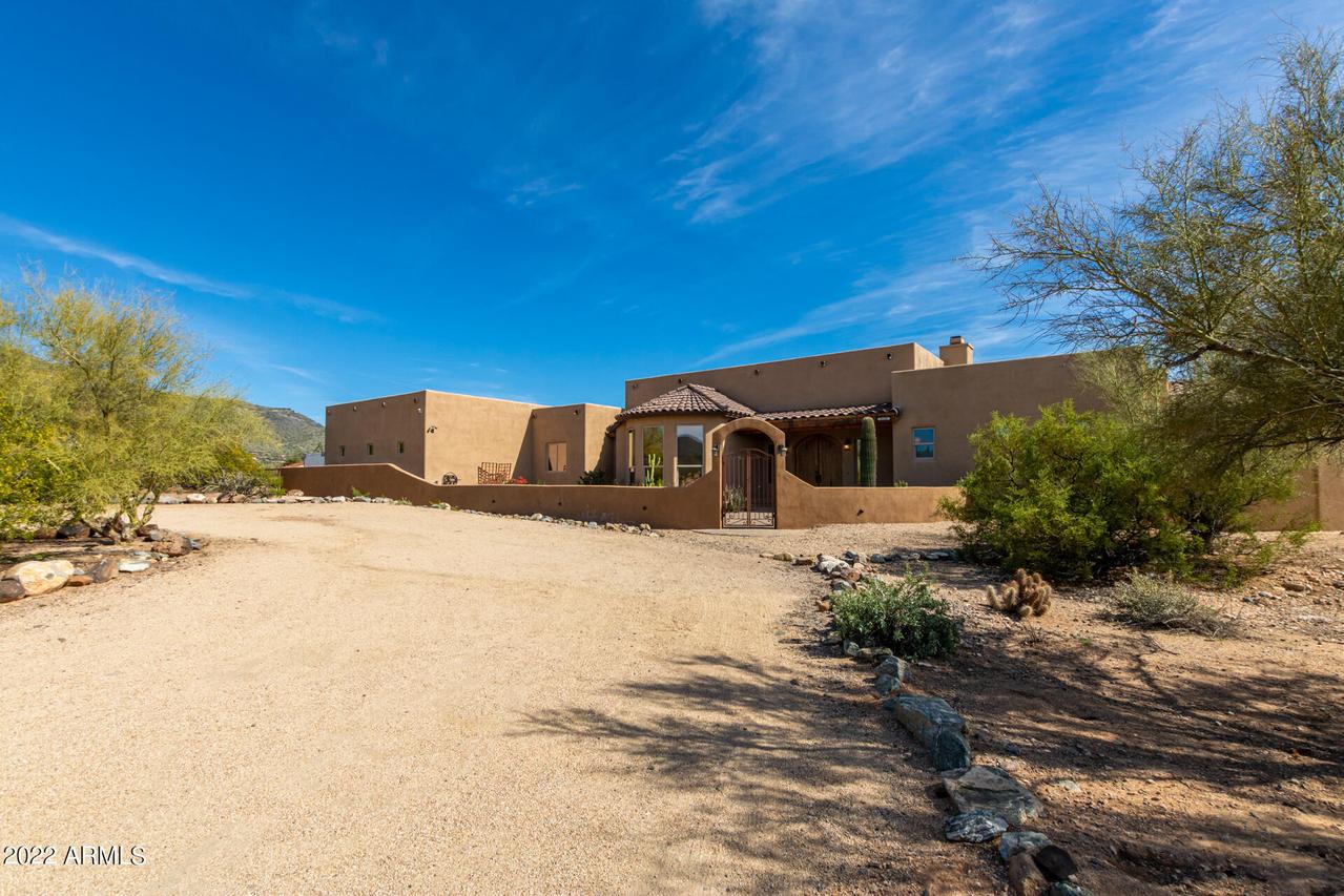 5125 E Restin Rd., Cave Creek, AZ 85331
