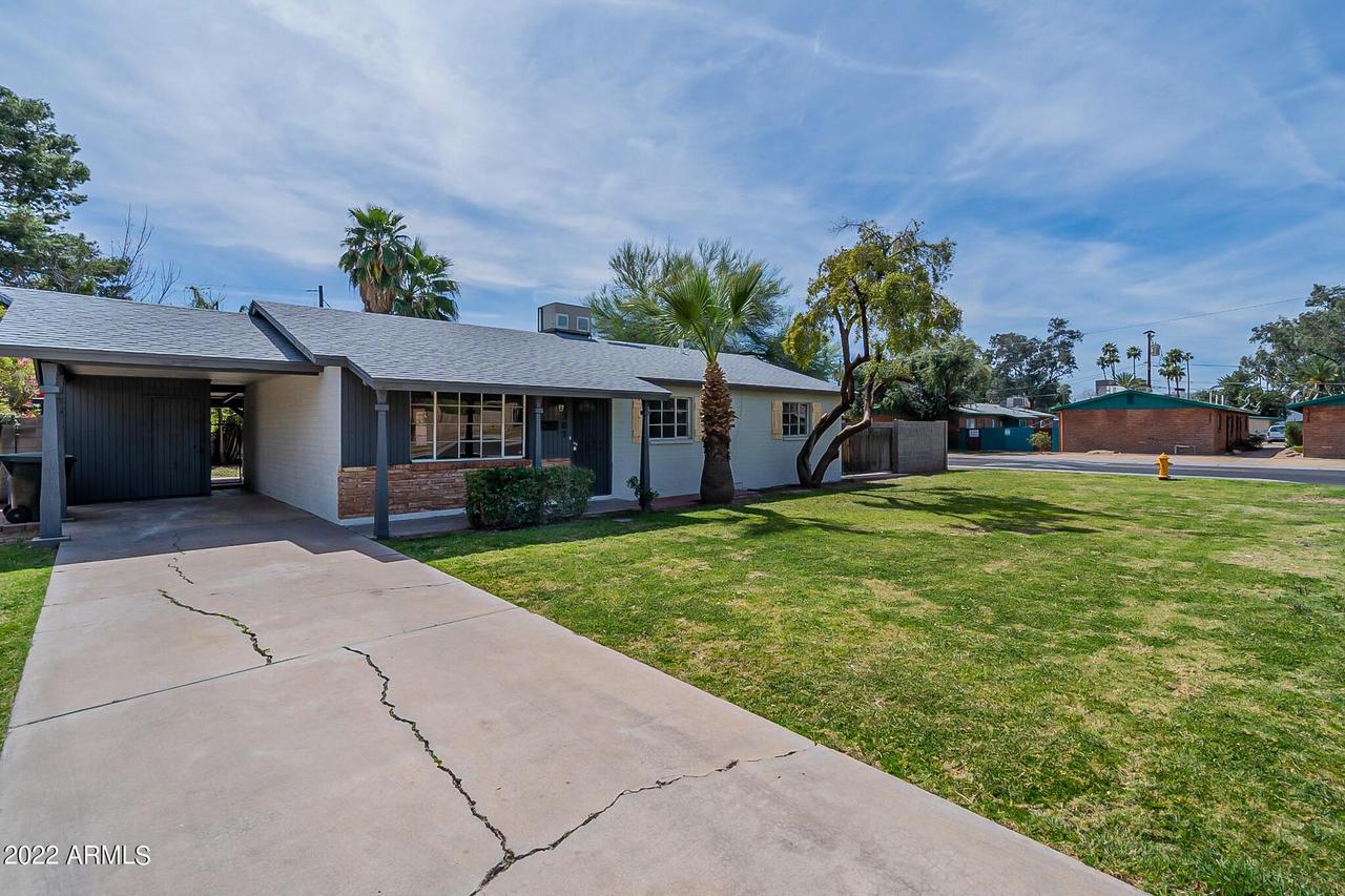 1301 E Don Carlos Ave., Tempe, AZ 85281