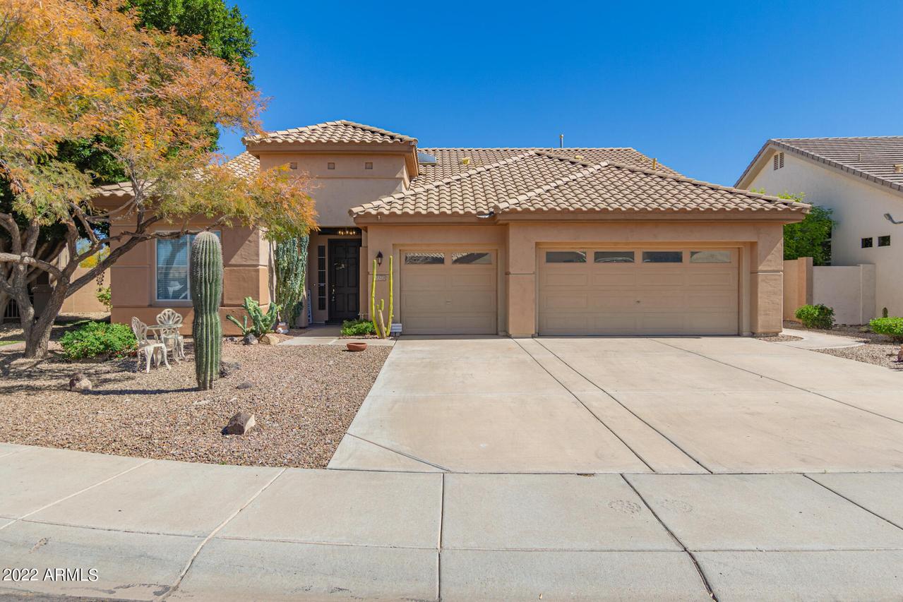 1573 S Navajo Way, Chandler, AZ 85286