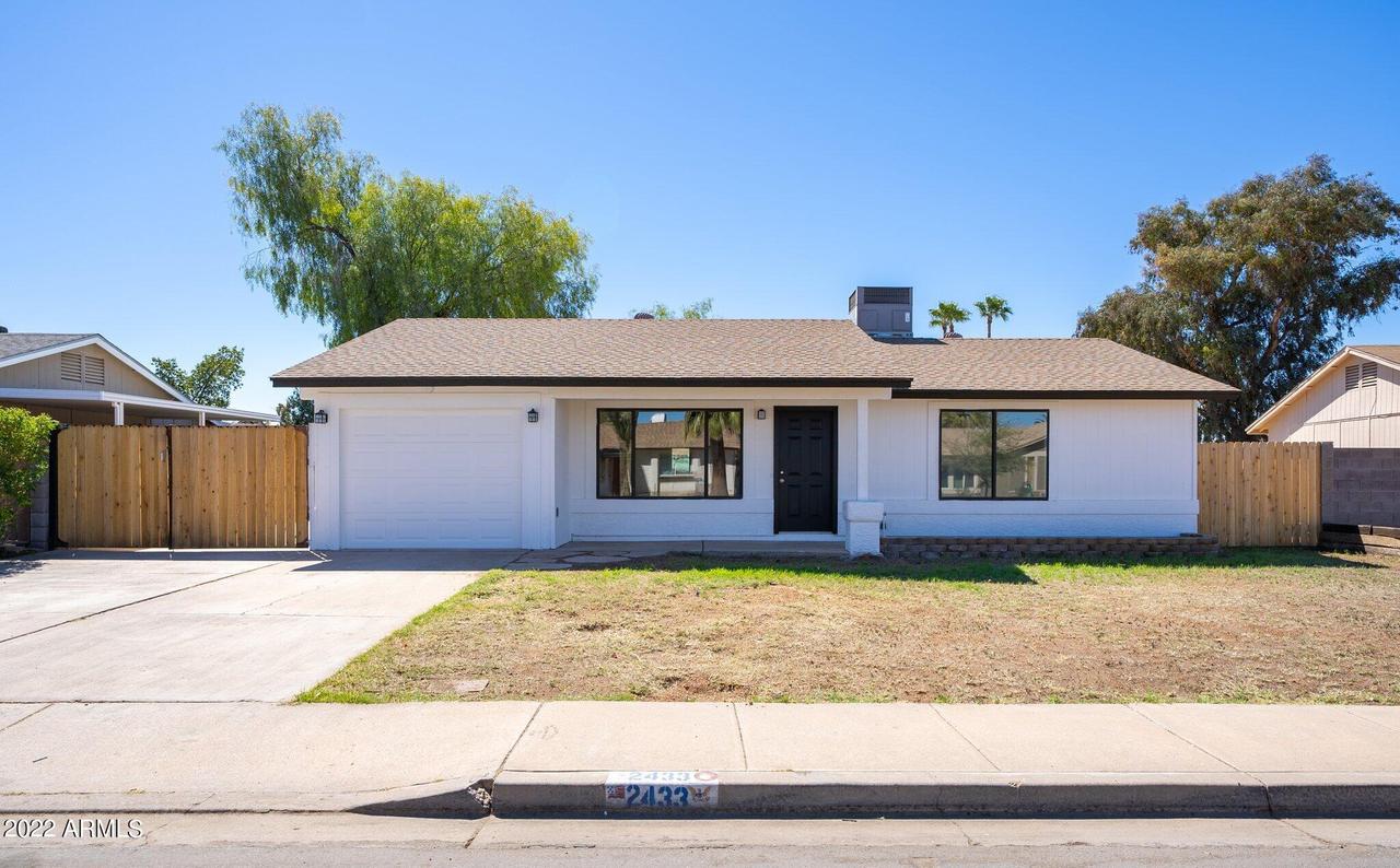 2433 E Impala Ave., Mesa, AZ 85204
