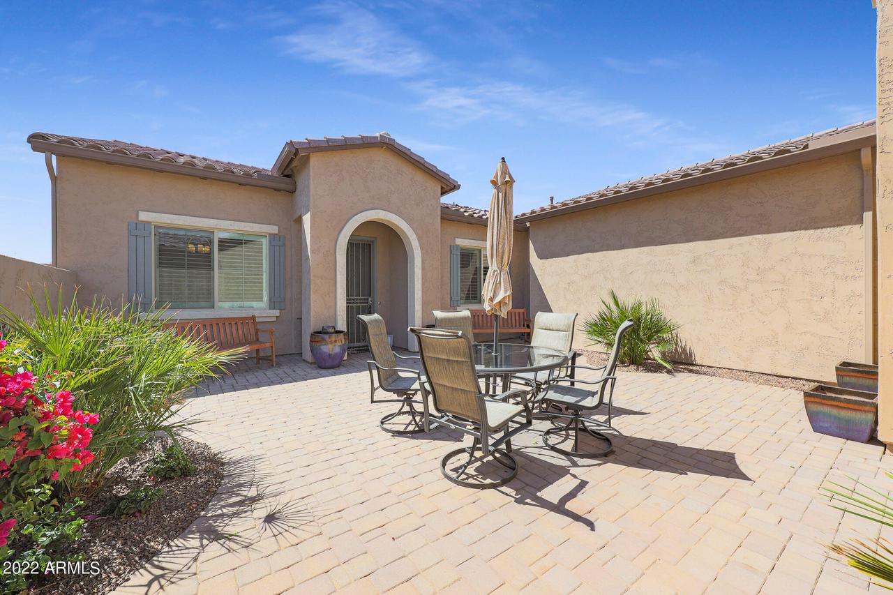 18189 W Redwood Ln., Goodyear, AZ 85338