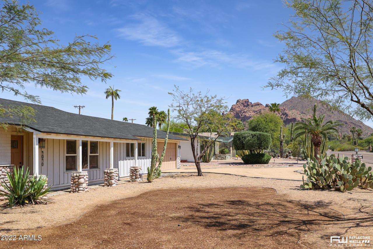 4040 E Stanford Dr., Phoenix, AZ 85018