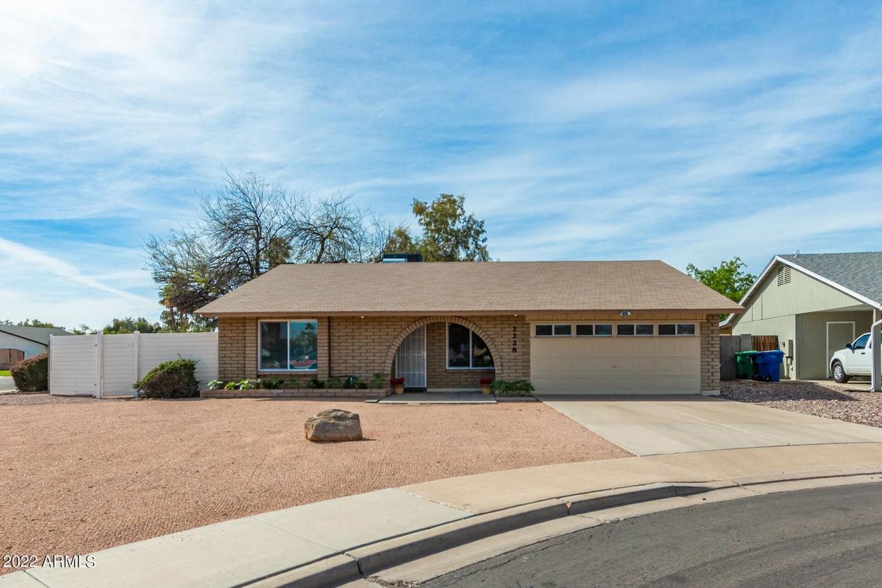 2228 E Garnet Ave., Mesa, AZ 85204