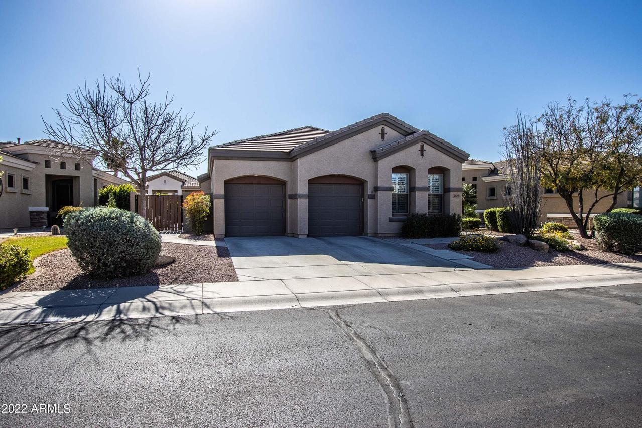 6805 S St Andrews Way, Gilbert, AZ 85298