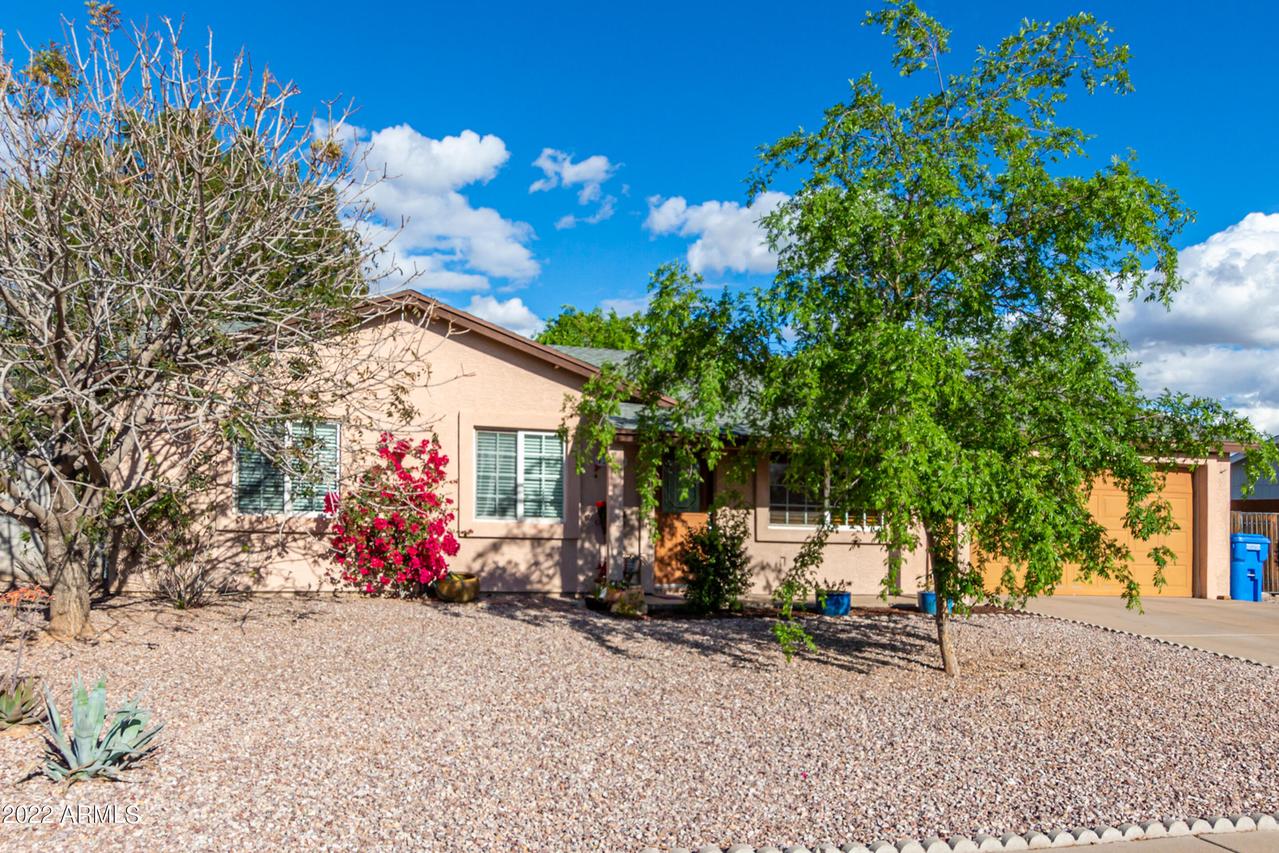 13033 N 42nd St., Phoenix, AZ 85032