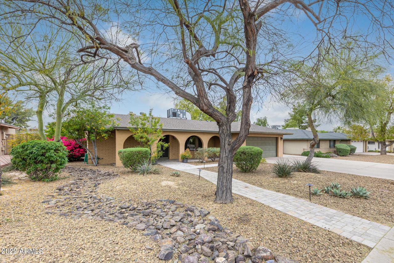 10610 N 35th St., Phoenix, AZ 85028