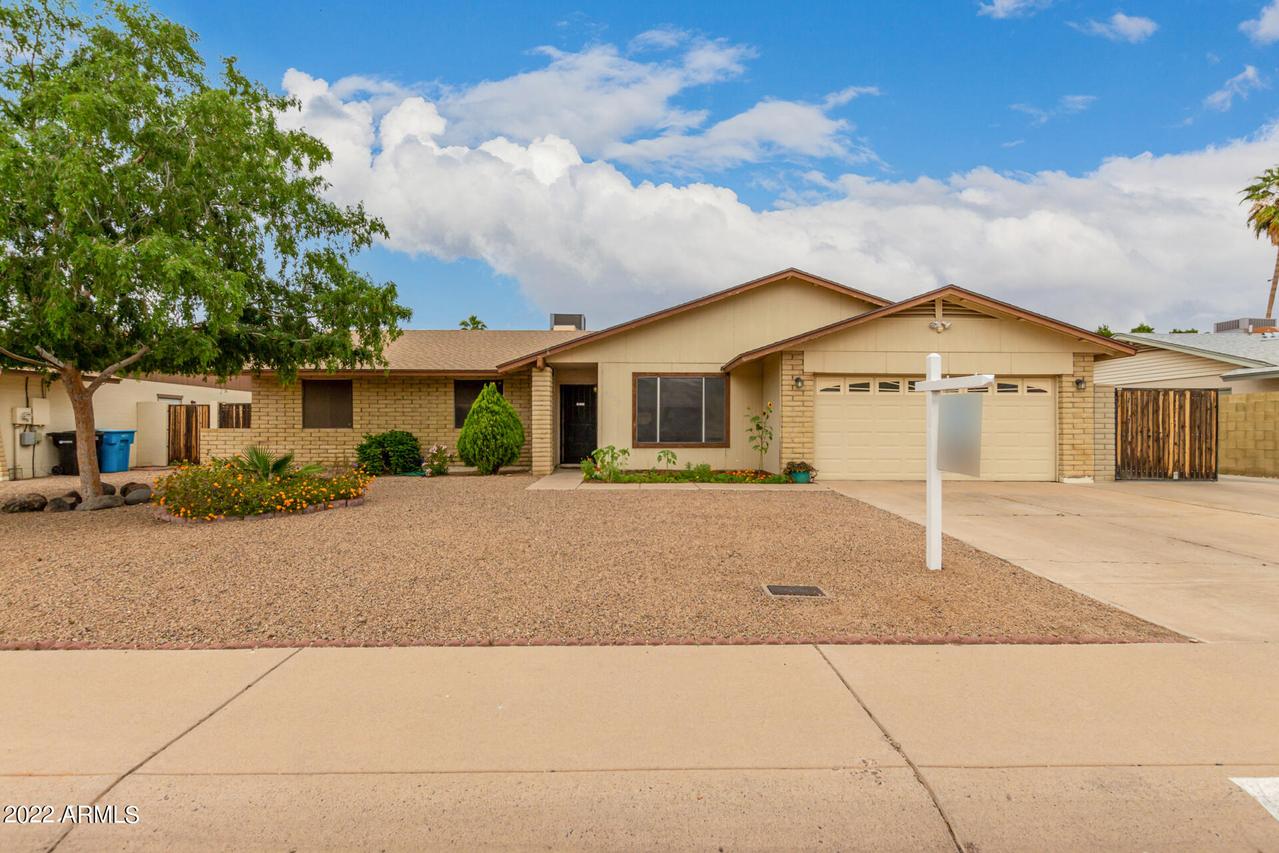 4016 W Angela Dr., Glendale, AZ 85308