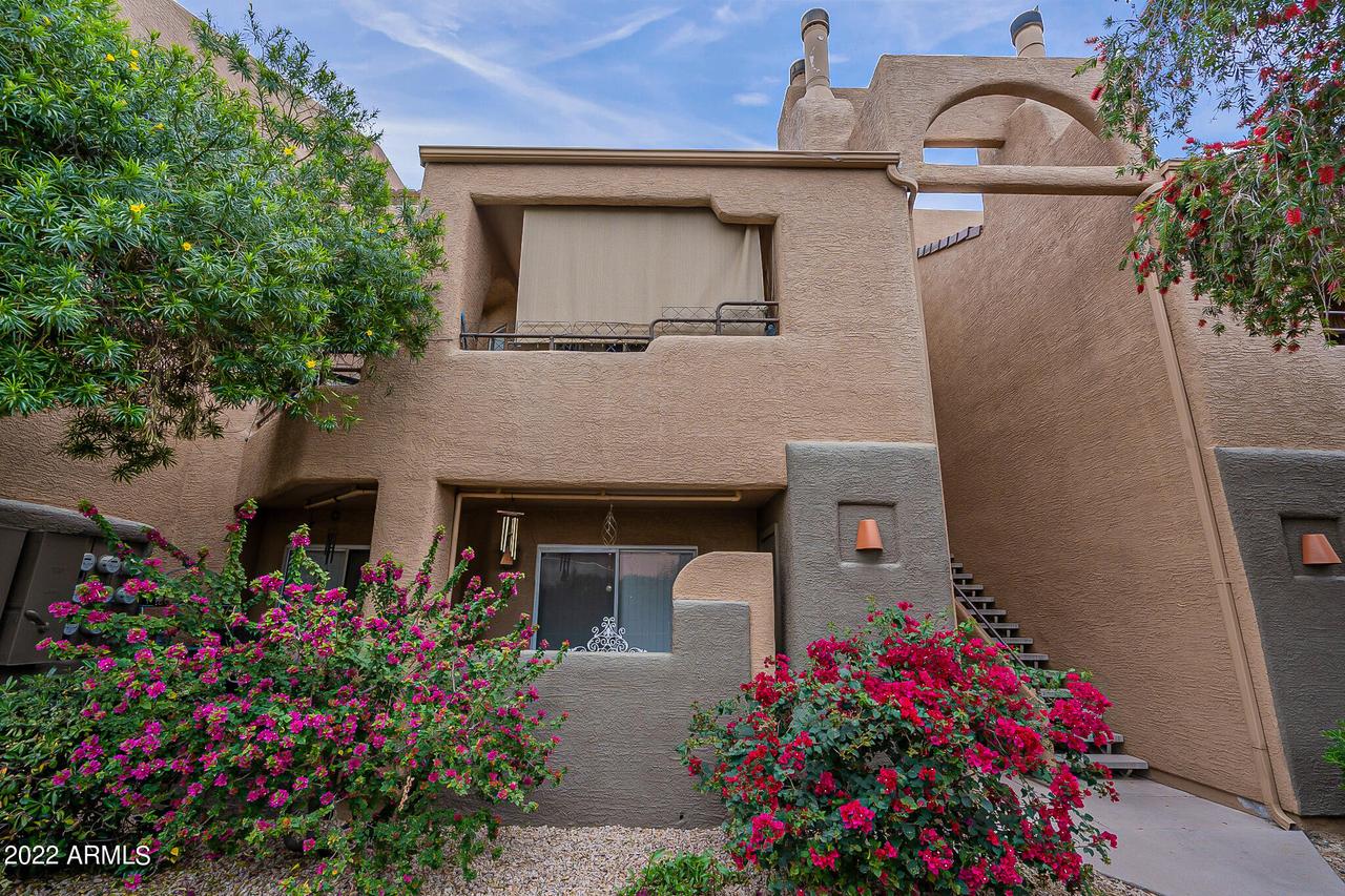 3845 E Greenway Rd. #216, Phoenix, AZ 85032