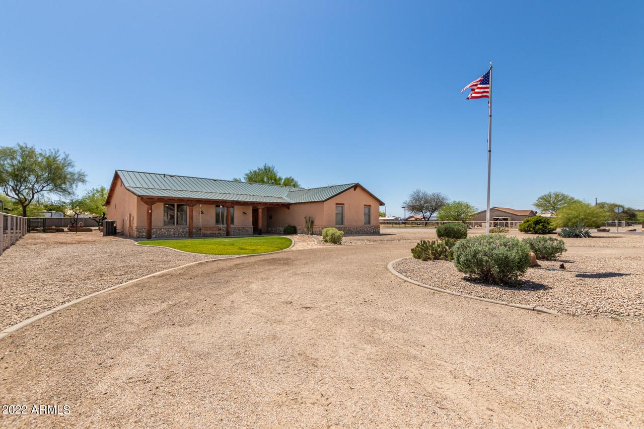 34705 N Calle Flores Rd., San Tan Valley, AZ 85140