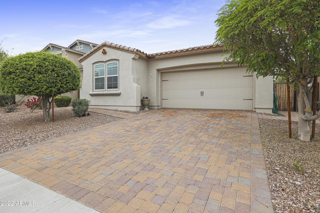 13712 W Amaranth St., Peoria, AZ 85383