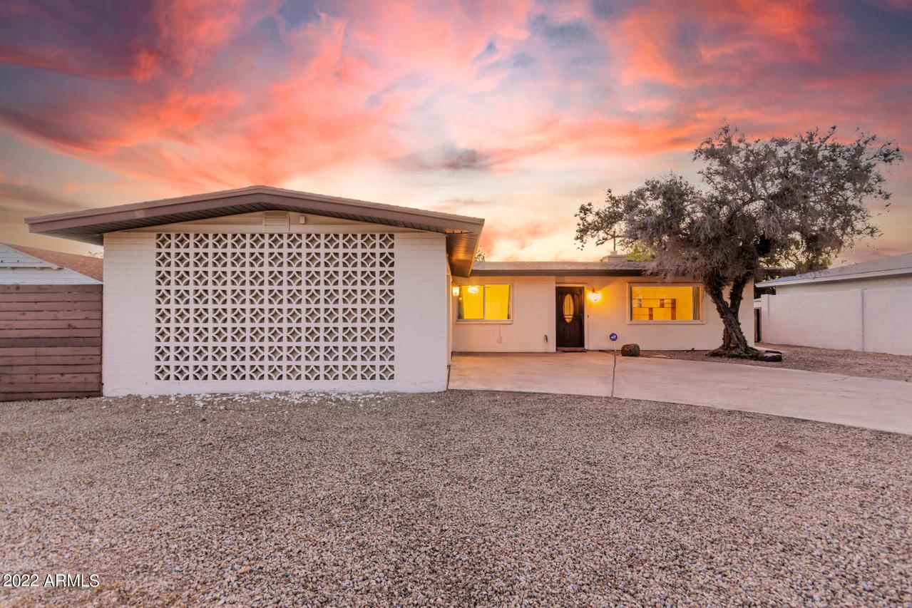 7142 N 12th St., Phoenix, AZ 85020