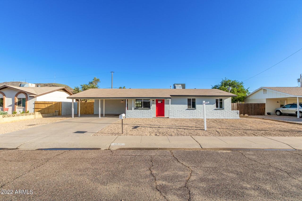 2025 W Eugie Ave., Phoenix, AZ 85029