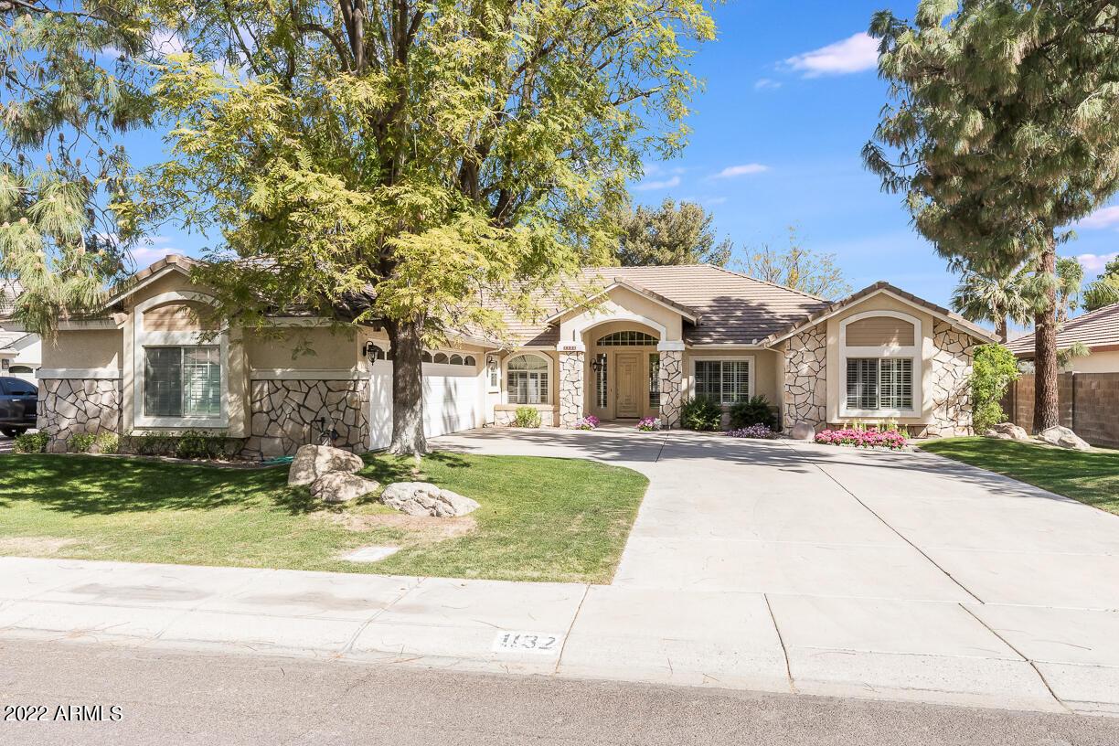 1132 W Las Palmaritas Dr., Phoenix, AZ 85021