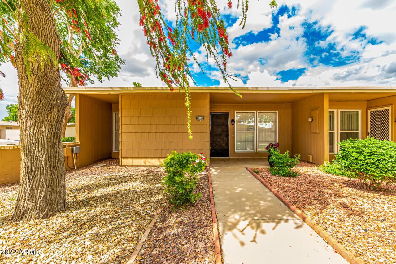 17451 N 99th Dr., Sun City, AZ 85373