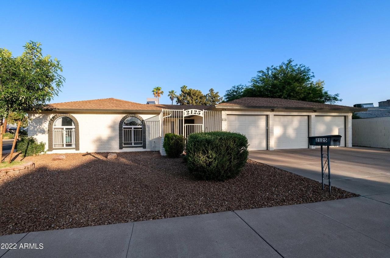 2125 S Rogers St., Mesa, AZ 85202